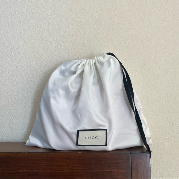 Gucci Genuine Soho GG Logo Camera Embroidered Red Pebble Leather Cross Body Bag - Picture 12 of 12